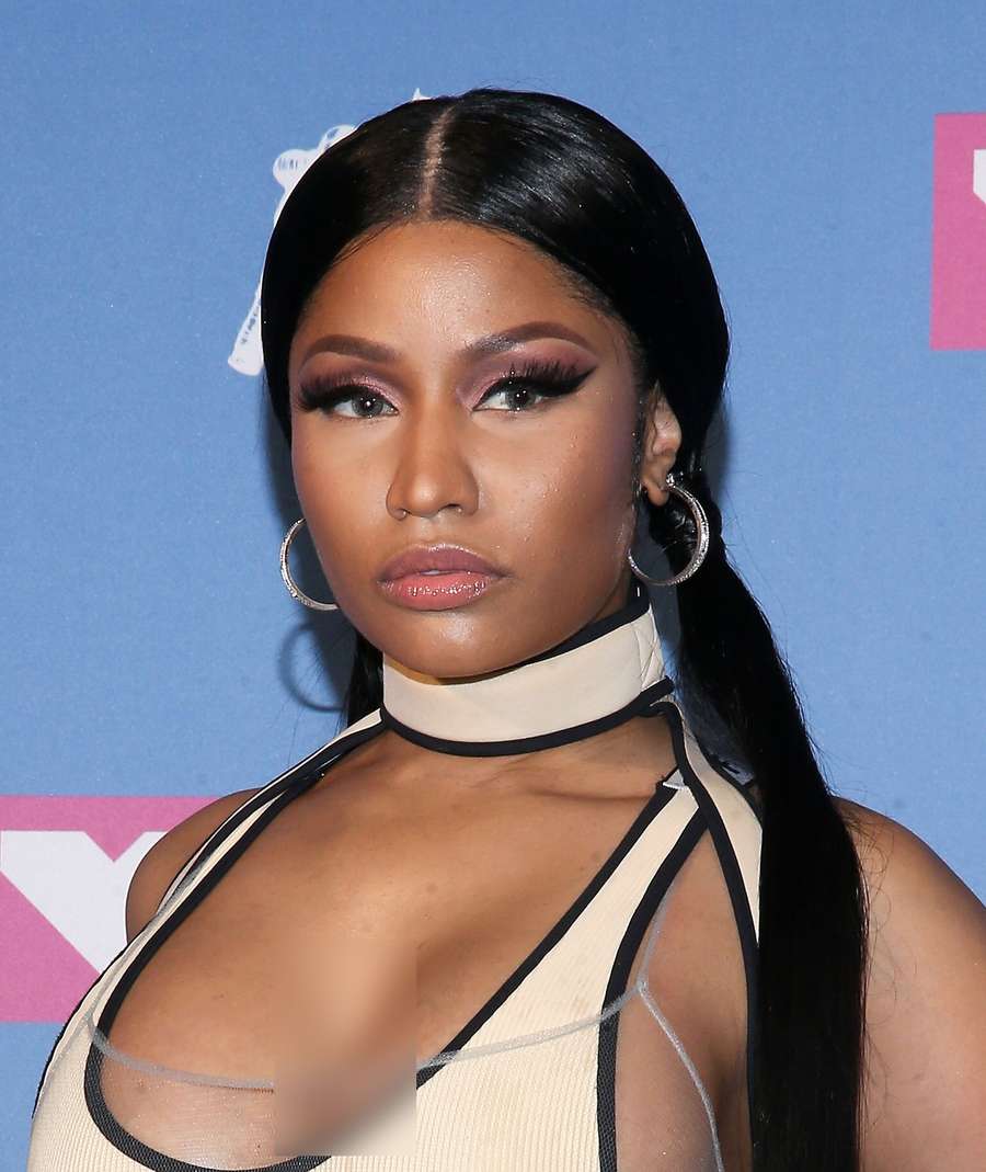 Nicki Minaj Kenakan Dress atau Bikini di MTV VMA 2018? Foto 2