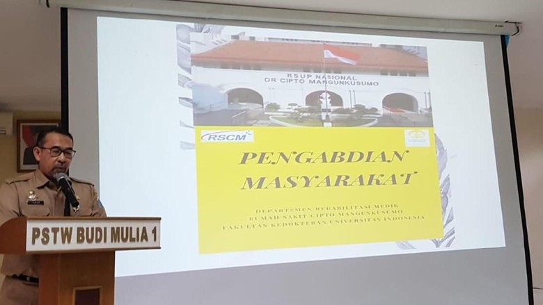 RSCM-FKUI Gelar Pelatihan 70 PHL Panti Werdha Cipayung RSCM-FKUI Gelar Pelatihan 70 PHL Panti Werdha Cipayung