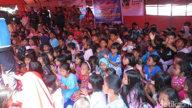 Kunjungi Korban Gempa NTB, JK Janji Bangunkan Sekolah dan Kunjungi Korban Gempa NTB, JK Janji Bangunkan Sekolah dan