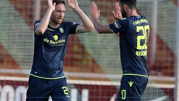 Sama seperti Sunderland, jadi tantangan sendiri bagi pemain untuk mengangkat tim yang sempat bermain di Divisi 4 Jerman ini. Foto: Twitter/TSV1860