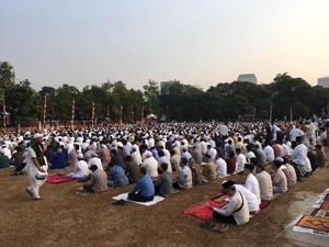 Video: Masjid Al Azhar Salat Id dan Potong Hewan Kurban Pagi Ini