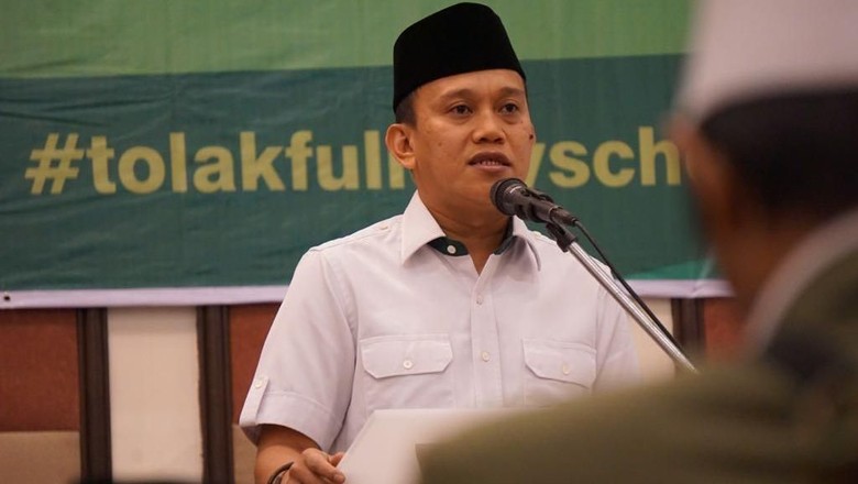 Tim Jokowi Anggap Rusia Teman, Menyerang Si Konsultan Tim Jokowi Anggap Rusia Teman, Menyerang Si Konsultan