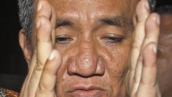 Andi Arief Jawab Hasto: Ibu Ani Nangis Ada Barbarisme di Tengah Demokrasi Andi Arief Jawab Hasto: Ibu Ani Nangis Ada Barbarisme di Tengah Demokrasi