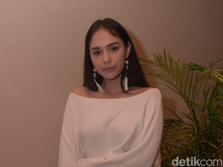 Makin Semangat Pagi-pagi Lihat Si Manis Raquel Katie Larkin!