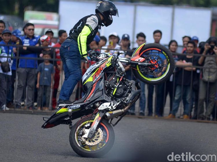 Freestyler Indonesia Nggak Kalah dengan Stuntman Jokowi