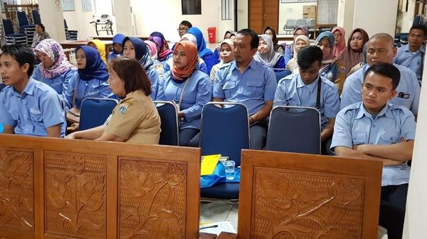 RSCM-FKUI Gelar Pelatihan 70 PHL Panti Werdha Cipayung