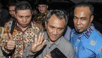 Ulah pertama bisa dibilang dimulai oleh Wasekjen PD Andi Arief. PD awalnya menolak Sandiaga jadi cawapres Prabowo. Penolakan itu lalu disusul tudingan adanya mahar dari Sandiaga Uno ke PAN dan PKS, senilai Rp 500 miliar masing-masing partai. Tudingan itu berakhir di Bawaslu. Foto: Dok. Antara Foto/Muhammad Adimaja