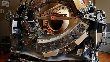Mesin CT Scanner jika tidak ada covernya. Foto: Brightside