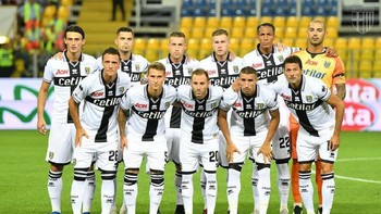 Parma jadi nama lain dari Liga Italia yang patut dicoba. Foto: Twitter/1913parmacalcio