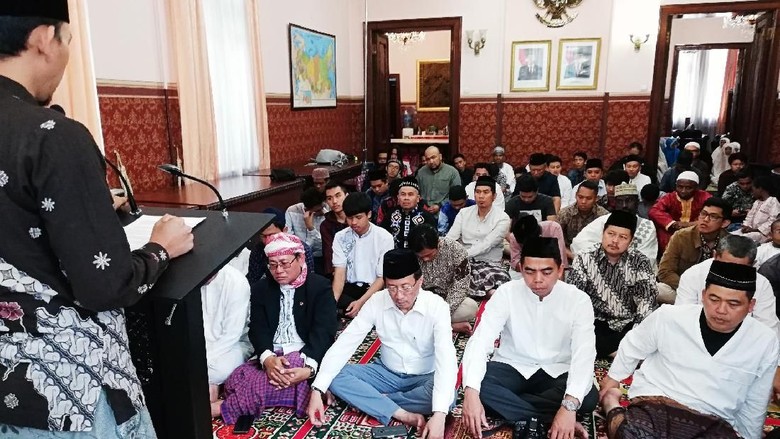 Idul Adha di Moskow, 9 Jam Terbang Untuk Menikmati Gule Kambing Idul Adha di Moskow, 9 Jam Terbang Untuk Menikmati Gule Kambing
