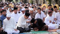 Sandi memaknai momen Hari Raya Idul Adha ini untuk merenungkan dan memberikan rasa empati kepada para korban gempa di Lombok, NTB.