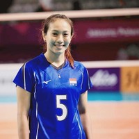 Inilah Berllian Marsheilla yang akrab disapa Sheilla. Bagi penggemar olahraga voli, sosoknya bisa jadi bukan orang asing. Dia menjadi bagian dari timnas voli putri Indonesia dengan posisi sebagai spiker atau smasher. Foto: Dok. Instagram Berllian Marsheilla