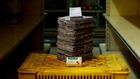 Sebatang sabun dihargai 3,5 juta Bolivar. Beli sabun saja butuh perjuangan. Foto: Dok. Boredpanda