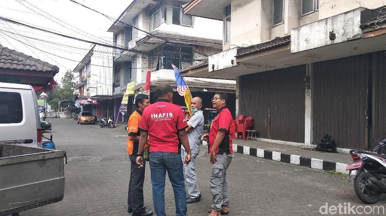 Pria di Bandung Diduga Dibegal Kelompok Bersenpi Pria di Bandung Diduga Dibegal Kelompok Bersenpi