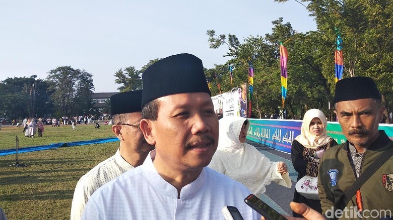 ASN Pemprov Jabar Kurban 374 Ekor Sapi dan 1.018 Domba ASN Pemprov Jabar Kurban 374 Ekor Sapi dan 1.018 Domba