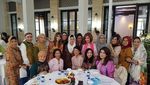 10 Gaya Kulineran Istri Fadel Muhammad bersama Ani Yudhoyono hingga Sandiaga Uno