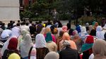 Ketika Umat Muslim AS Salat Idul Adha di Washington Square Park