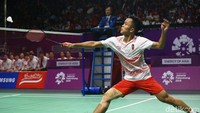 Setelah cedera, Anthony masih mencoba melanjutkan pertandingan sampai akhirnya mesti menyudahi permainan lebih awal.