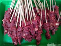 Lagi Siap-siap Bikin Sate? Ikuti Tips Chef Ini agar Sate Empuk Enak