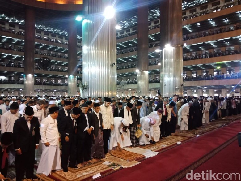 Khatib Salat Id di Istiqlal: Mengukuhkan Persaudaraan Adalah Jihad Khatib Salat Id di Istiqlal: Mengukuhkan Persaudaraan Adalah Jihad