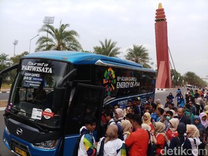 Berebut Naik Shuttle Bus Asian Games 2018 di Jakabaring