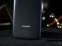 Melihat Lebih Dekat Pocophone F1 Jagoan Baru Xiaomi