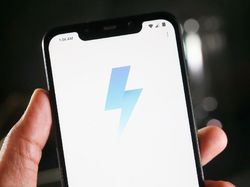 Melihat Lebih Dekat Pocophone F1 Jagoan Baru Xiaomi