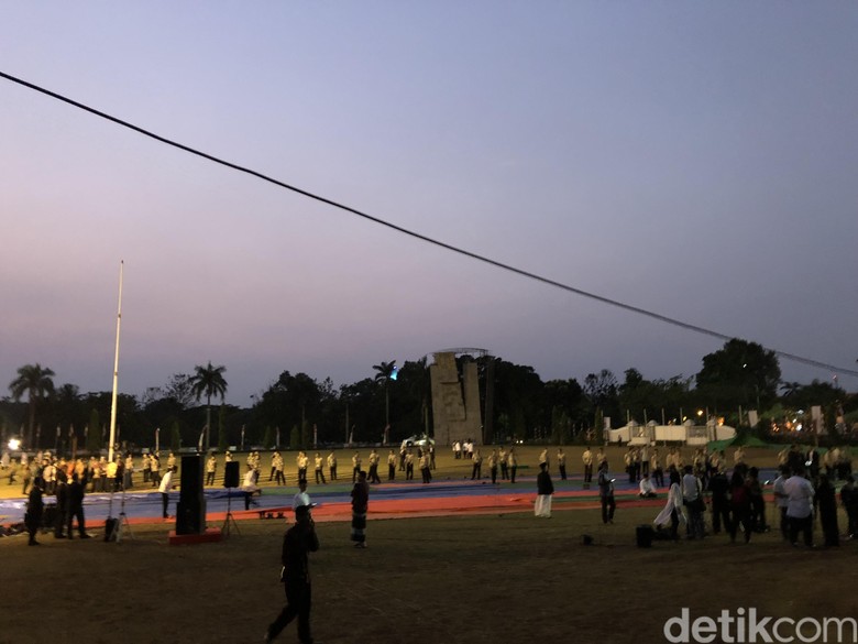 Jokowi Salat Idul Adha di Lapangan Cibinong, Bogor Jokowi Salat Idul Adha di Lapangan Cibinong, Bogor