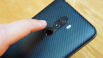 Lensa utamanya menggunakan sensor Sony IMX363 plus aperture f/1.9. Foto: Istimewa/Trusted Review