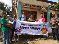 JNE Kirim Ratusan Ton Bantuan Masyarakat untuk Korban Gempa Lombok