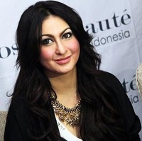 Diana Punky, artis yang terkenal lewat sinetron Jinny oh Jinny itu mengaku melakukan filler bibir. Artis 44 tahun itu mengaku melakukan vermak bibir untuk membuatnya terlihat awet muda.  Foto: Dok. Instagram/_dianapungky_