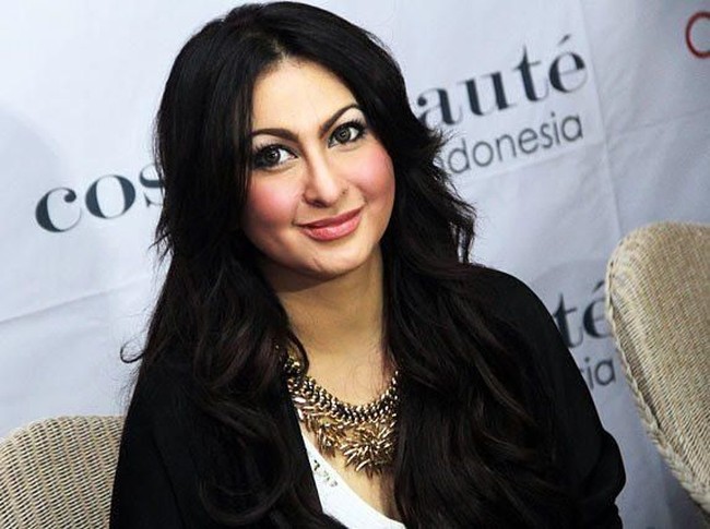 Diana Punky, artis yang terkenal lewat sinetron Jinny oh Jinny itu mengaku melakukan filler bibir. Artis 44 tahun itu mengaku melakukan vermak bibir untuk membuatnya terlihat awet muda.  Foto: Dok. Instagram/_dianapungky_