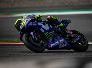 Dukung Movistar Yamaha, Raih Kesempatan Nonton MotoGP di Sepang