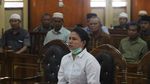Ekspresi Meiliana Saat Sidang hingga Divonis 18 Bulan Bui
