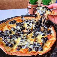 Setelah Roti, Kini Hadir Tren Pizza Boba yang Kenyal Manis