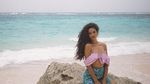 Pantai dan Cantiknya Model Victorias Secret, Shanina Shaik