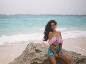 Pantai dan Cantiknya Model Victorias Secret, Shanina Shaik
