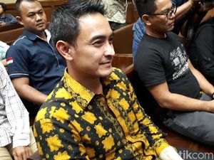 Zumi Zola Tertawa soal Video Viral di Bandara: Enak Ya Jalan-jalan