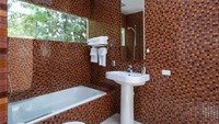 Kamar mandi di salah satu kamar tidur. Istimewa/mansionglobal.com