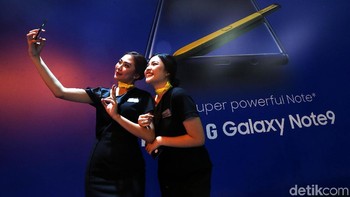 Samsung menyediakan pilihan RAM 6 GB dan 8 GB. Demikian juga ruang penyimpanan internalnya, ada pilihan 128 GB dan 512 GB. Foto: detikINET/Rengga Sancaya