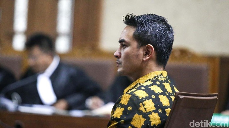 Duit Setoran Zumi Zola ke DPRD Dibungkus Kardus-Kantong Plastik Duit Setoran Zumi Zola ke DPRD Dibungkus Kardus-Kantong Plastik