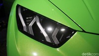 Mengusung mesin 5.2 L Lamborghini Huracan Performante Spyder bisa menghasilkan tenaga maksimal hingga 640 daya kuda pada rpm 8.000.