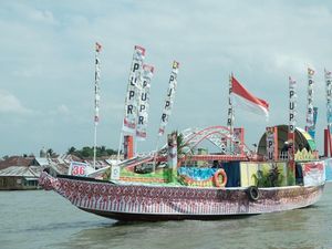 Atraksi Perahu Bidar Hebohkan Festival Sriwijaya