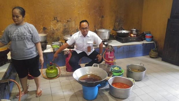 Miris, LPG buat Orang Miskin Masih Ditemukan di Rumah Makan