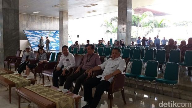 Ubah Image Lembaga Antikritik, DPR Gelar Lomba Stand Up Comedy