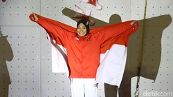 Lihat bugarnya Aries Susanti peraih medali emas untuk Indonesia di cabang Panjat Dinding Asian Games 2018.