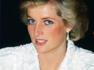 Ini Satu-satunya Riasan Putri Diana yang Sulit Diikuti Meghan Markle