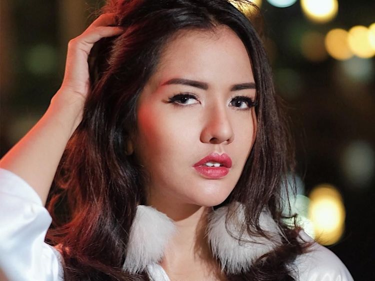 Anggia Chan yang Dituding Pelakor Rumah Tangga Elly Sugigi