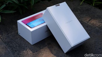Ponsel penerus Oppo F7. Foto: Adi Fida Rahman/detikINET