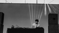 Ia dinyatakan bersalah dan harus dihukum, sayangnya DJ Dax J sudah pergi dari Tunisia saat vonis dijatuhkan. Foto: Instagram DJ Dax J